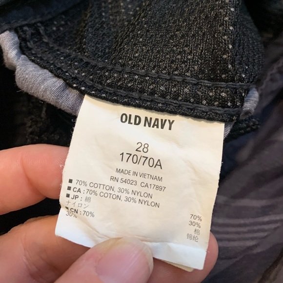 Old Navy Men's Striped Cargo Shorts Size 28 - Picture 6 of 6